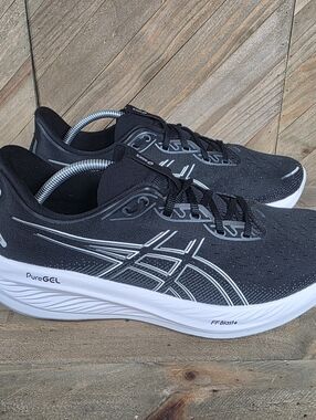 Asics Gel-Cumulus 26 Men Athletic Running Shoes Size 11.5 Black White 1011B792